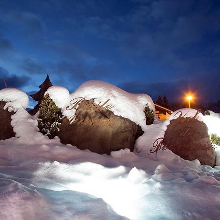 Baita Aurora Aparthotel Predazzo Buitenkant foto