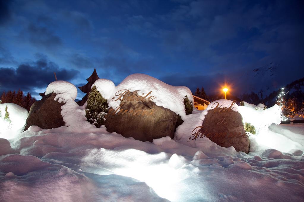 Baita Aurora Aparthotel Predazzo Buitenkant foto