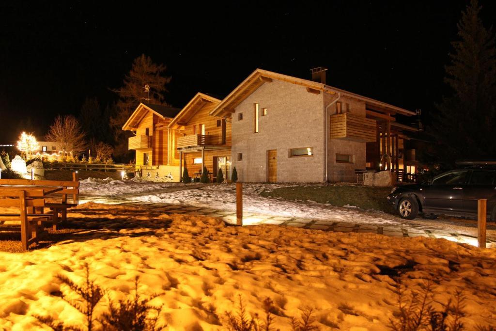 Baita Aurora Aparthotel Predazzo Buitenkant foto